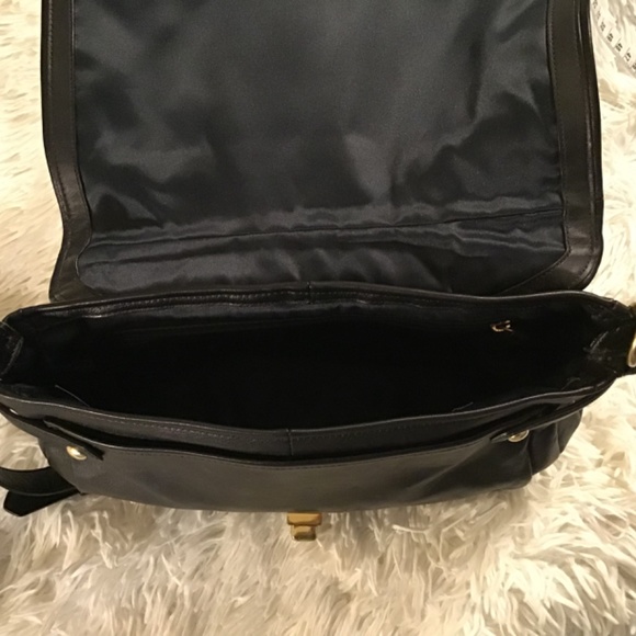 Y2K Coach Bag with Brass Chain Detail - Picture 7 of 8